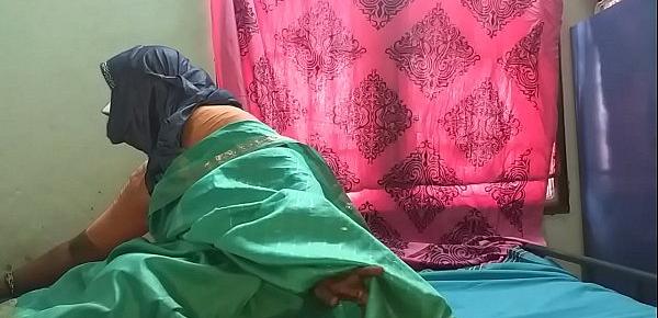 desi  indian horny tamil telugu kannada malayalam hindi cheating wife vanitha wearing  saree showing big boobs and shaved pussy press hard boobs press nip rubbing pussy masturbation